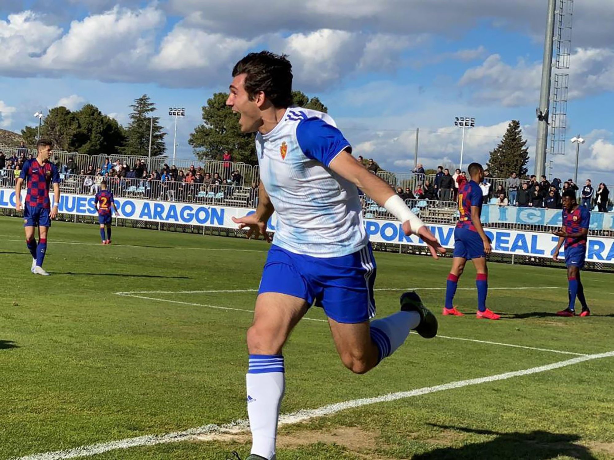 ivan azon celebrando su primer gol del partido ante el barcelona.r d.1498 557 web