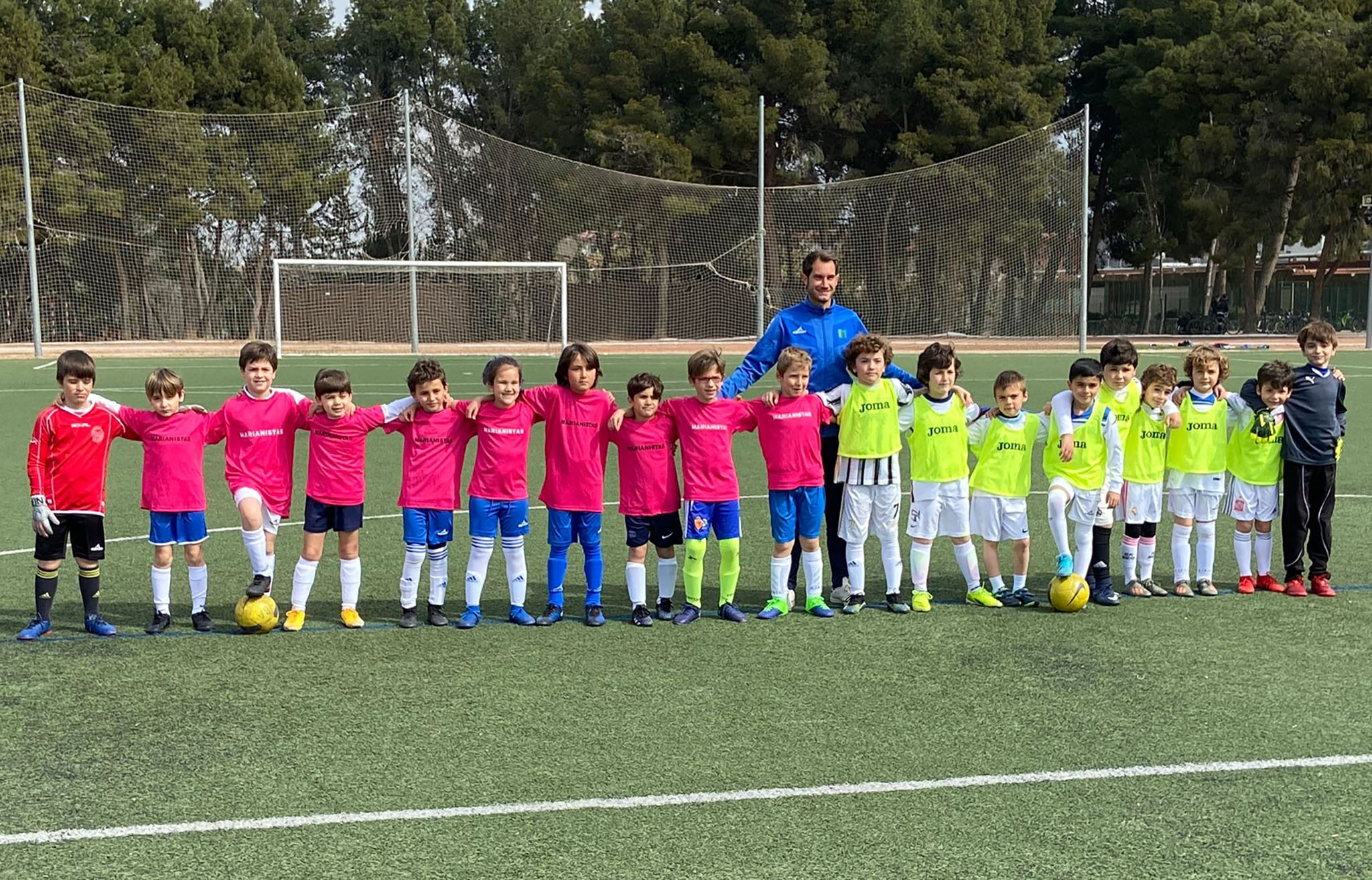 Primer partido de la Escuela de Fútbol